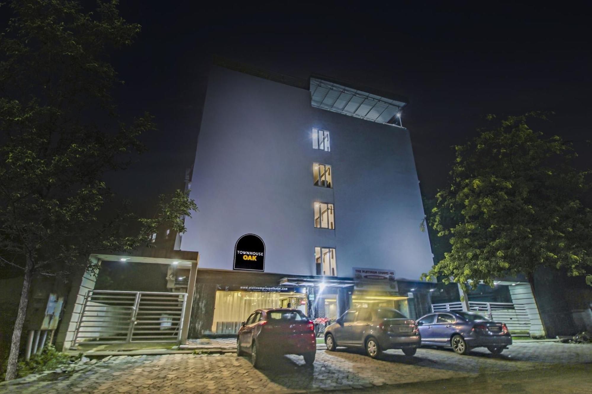 Super Townhouse Oak The Platinum Studio New Town Eksteriør bilde